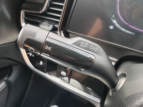 Certified 2024 Kia Sportage EX AWD/4WD image 29
