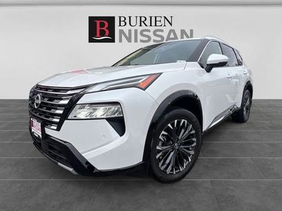 Used 2025 Nissan Rogue Platinum w/ Tech Package