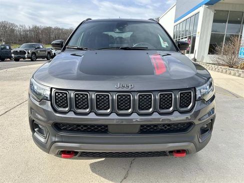 Used 2023 Jeep Compass Trailhawk image 9