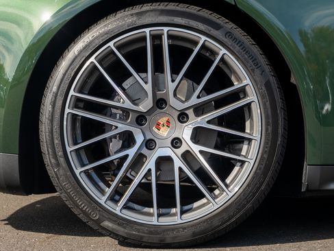 New 2026 Porsche Panamera 4 image 14