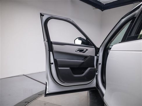 New 2024 Land Rover Range Rover Velar S image 25