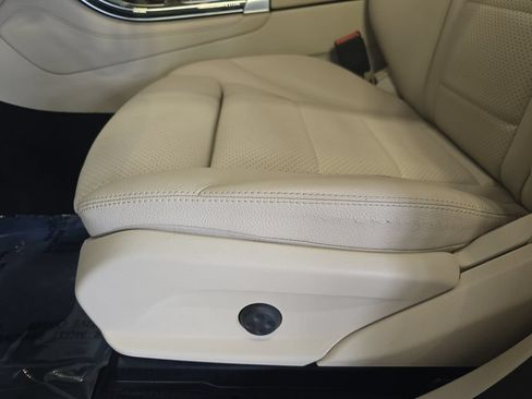 Certified 2020 Mercedes-Benz GLC 300 image 30