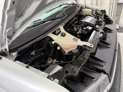 Used 2017 Chevrolet Express 2500 RWD image 20