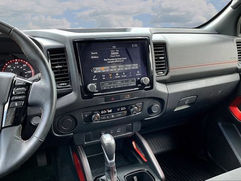 Used 2022 Nissan Frontier Pro-X w/ Technology Package RWD image 12