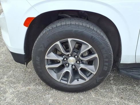 Used 2022 Chevrolet Tahoe LT w/ Luxury Package RWD image 10