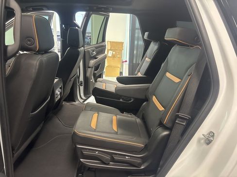 Used 2024 GMC Yukon AT4 image 37