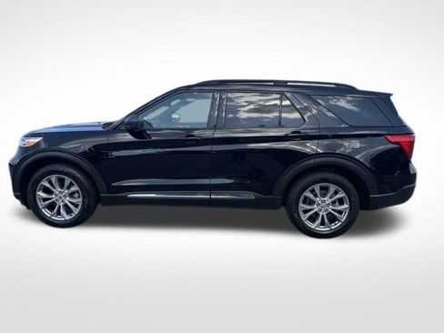 Used 2020 Ford Explorer XLT w/ Equipment Group 202A AWD/4WD image 4