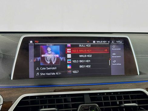 Used 2020 BMW 740i xDrive xDrive w/ Premium Package image 14