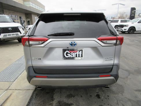 Used 2022 Toyota RAV4 Limited w/ Limited Grade Weather Package image 7