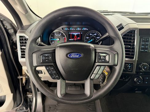 Used 2018 Ford F250 XLT w/ XLT Value Package AWD/4WD image 11