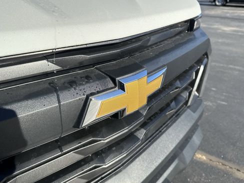 New 2026 Chevrolet Colorado W/T image 38