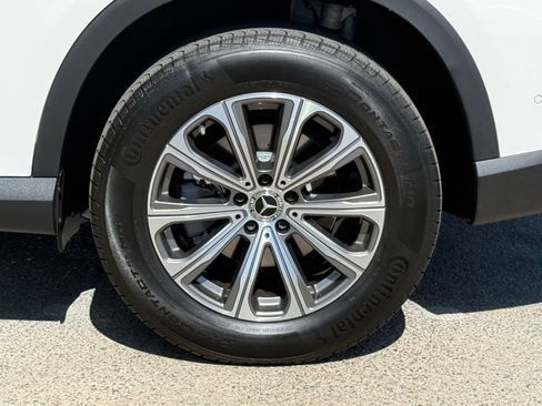 Used 2023 Mercedes-Benz GLC 300 image 19