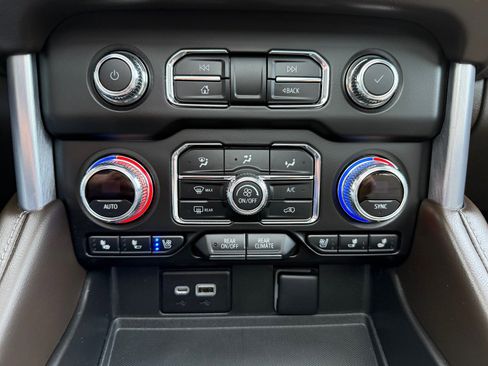 Certified 2023 GMC Yukon SLT image 27