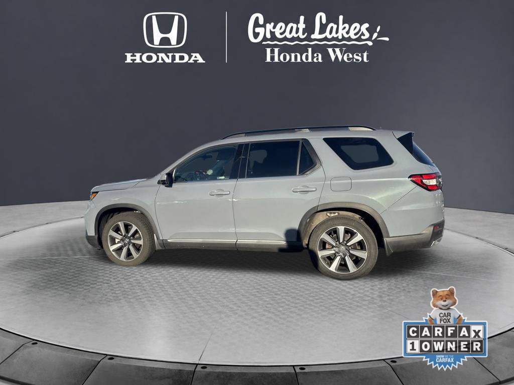 Used 2025 Honda Pilot Touring image 9