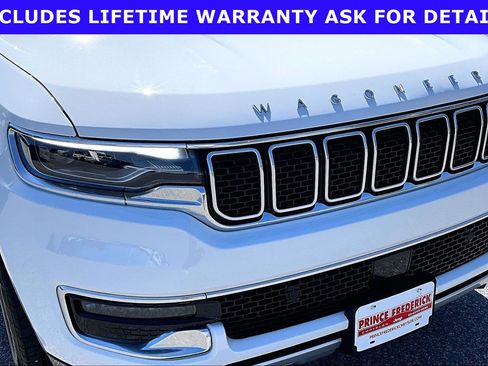 Used 2024 Jeep Wagoneer Series II AWD/4WD image 26