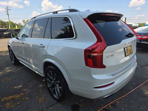 Used 2017 Volvo XC90 T6 Momentum w/ Vision Package AWD/4WD image 6