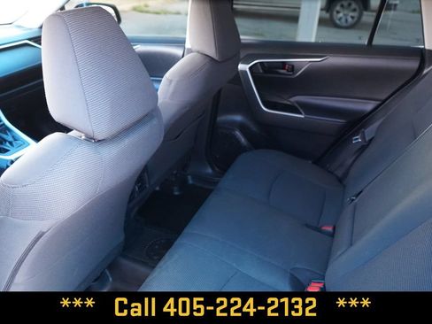 Used 2023 Toyota RAV4 LE AWD/4WD image 29