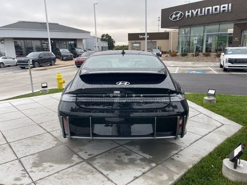 New 2025 Hyundai Ioniq 6 SEL image 4