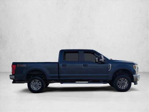 Used 2019 Ford F250 XL w/ STX Appearance Package image 4