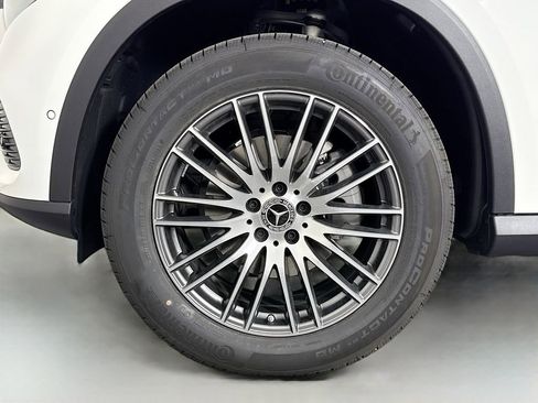 Used 2026 Mercedes-Benz GLC 300 4MATIC image 32