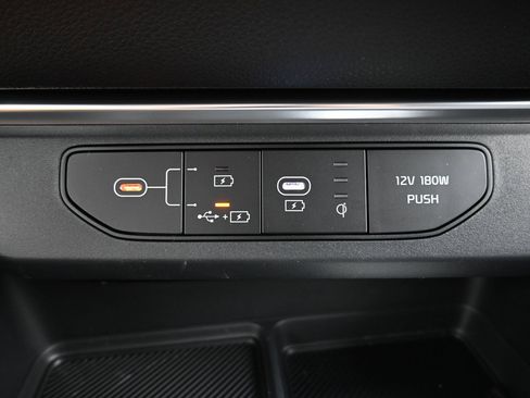 Used 2026 Kia Carnival SX Prestige FWD image 18