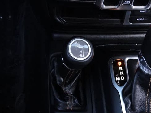 Used 2022 Jeep Wrangler Unlimited Sahara image 32