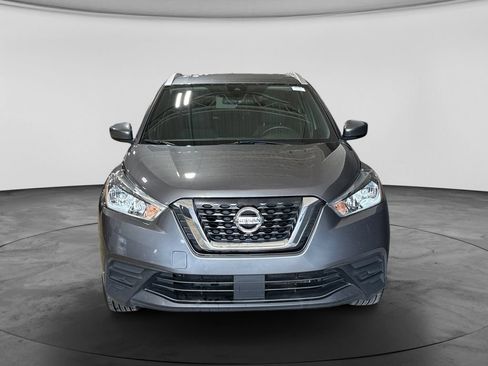 Used 2020 Nissan Kicks SV FWD image 3