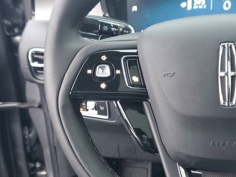 New 2026 Lincoln Corsair Premiere image 17