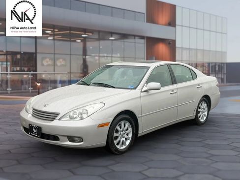 Used 2004 Lexus ES 330 FWD image 4