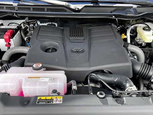 New 2026 Toyota Tundra Platinum AWD/4WD image 14