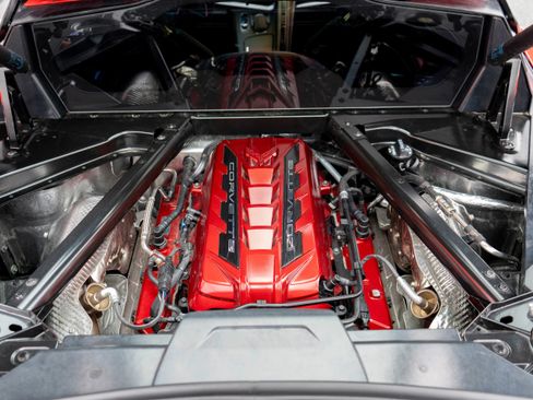 Used 2024 Chevrolet Corvette Stingray Premium Cpe w/ Z51 Performance Package RWD image 34