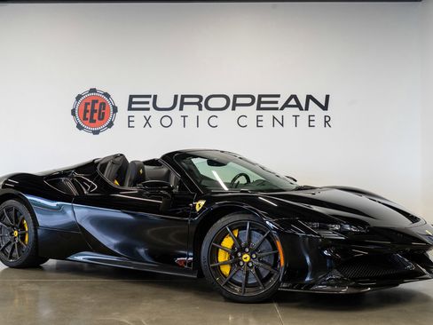 Used 2025 Ferrari SF90 Spider AWD/4WD image 1
