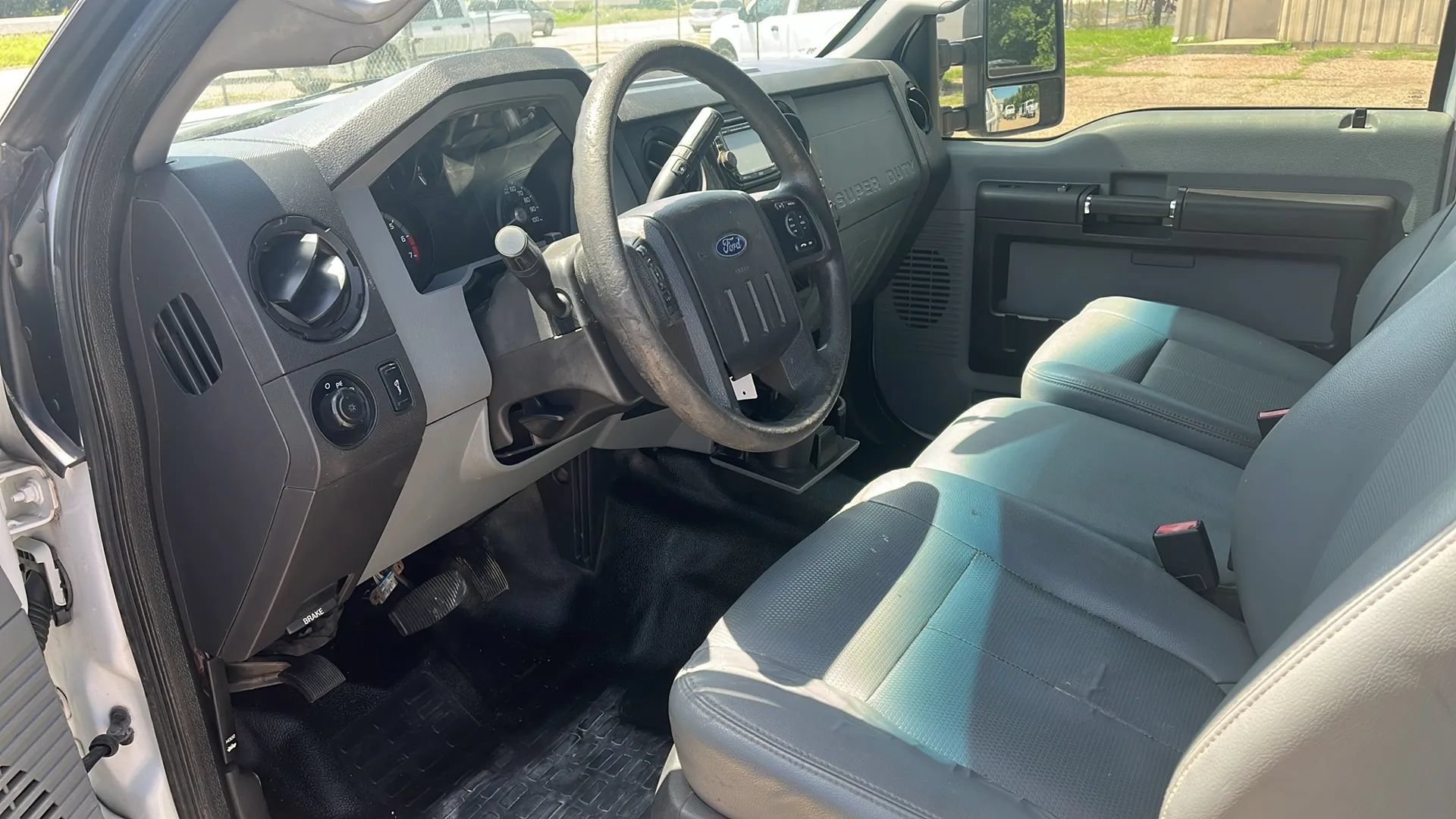 Used 2015 Ford F250 XL w/ Power Equipment Group RWD image 7