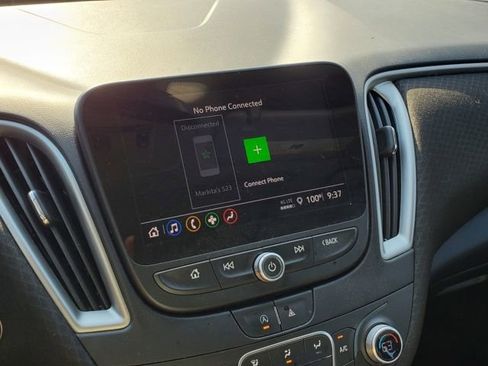 Used 2022 Chevrolet Malibu LT image 22