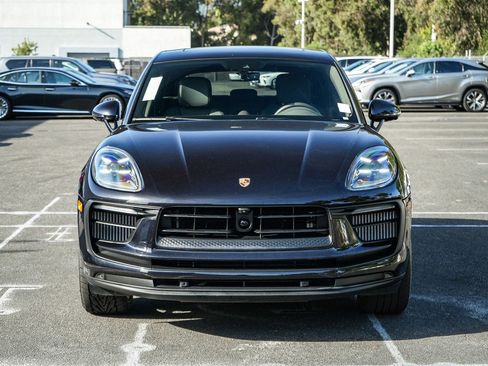 Used 2022 Porsche Macan S AWD/4WD image 2