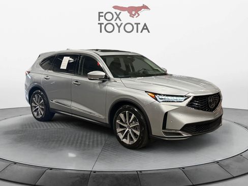 Used 2025 Acura MDX FWD w/ Technology Package image 8