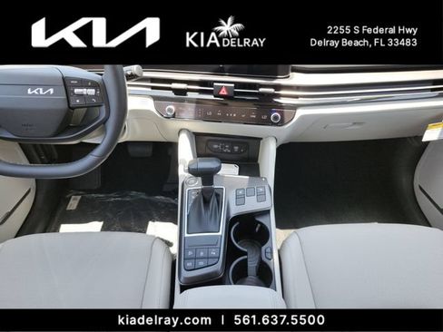 New 2026 Kia Sportage EX w/ EX Panorama Roof Package FWD image 13