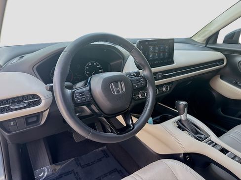 Certified 2024 Honda HR-V EX-L image 9