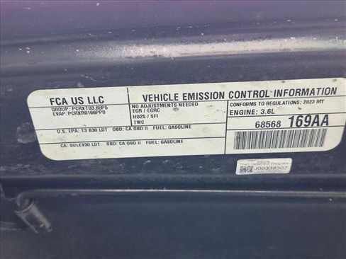 Used 2023 Jeep Gladiator Sport AWD/4WD image 20