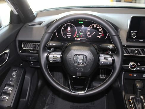 Used 2023 Honda Civic Sport image 12