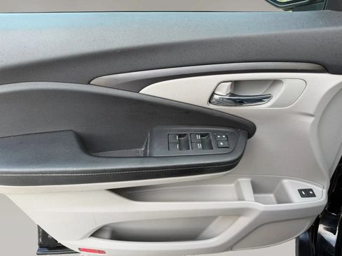 Used 2016 Honda Pilot EX-L image 11