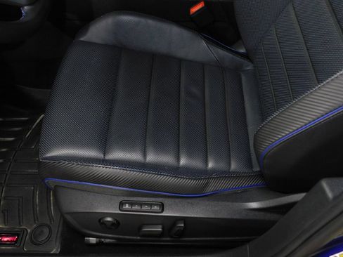 Used 2024 Volkswagen Golf R AWD/4WD image 30