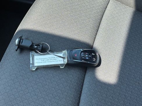 Used 2025 Buick Encore GX Preferred FWD image 18