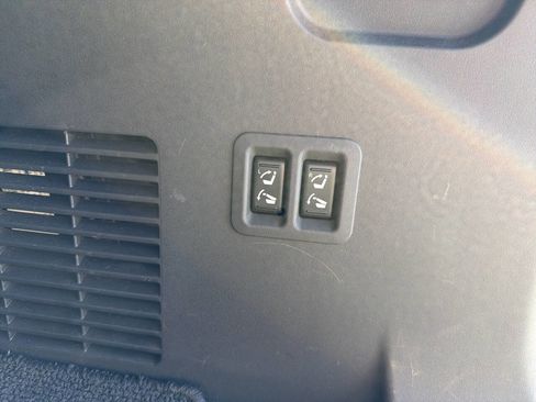 Used 2010 Nissan Armada Platinum AWD/4WD image 19