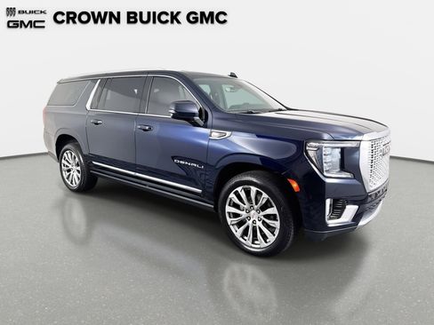Certified 2021 GMC Yukon XL Denali w/ Denali Premium Package image 3