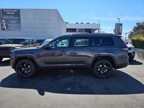 New 2026 Jeep Grand Cherokee L Limited image 4