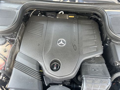 Certified 2024 Mercedes-Benz GLS 450 4MATIC w/ AMG Line Exterior image 34