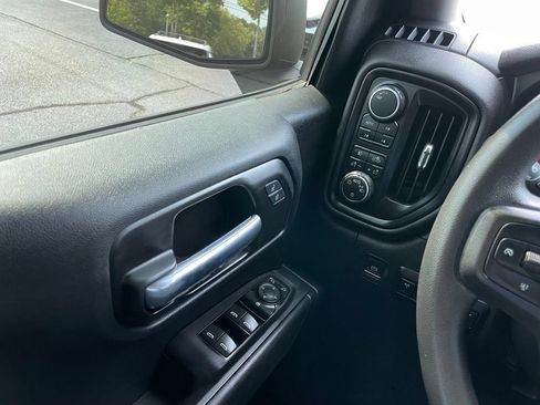 Used 2020 Chevrolet Silverado 1500 Custom Trail Boss w/ Custom Convenience Package AWD/4WD image 24