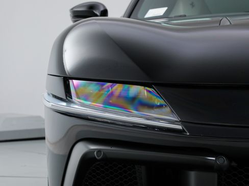Used 2025 Ferrari 12Cilindri RWD image 12