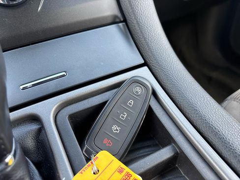 Used 2018 Ford Taurus SEL w/ Equipment Group 201A FWD image 23